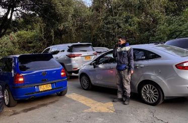 Parqueadero cerca de Monserrate en Bogotá con transporte y recomendaciones
