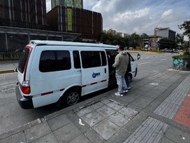 Parqueadero cerca de Monserrate en Bogotá con transporte y recomendaciones